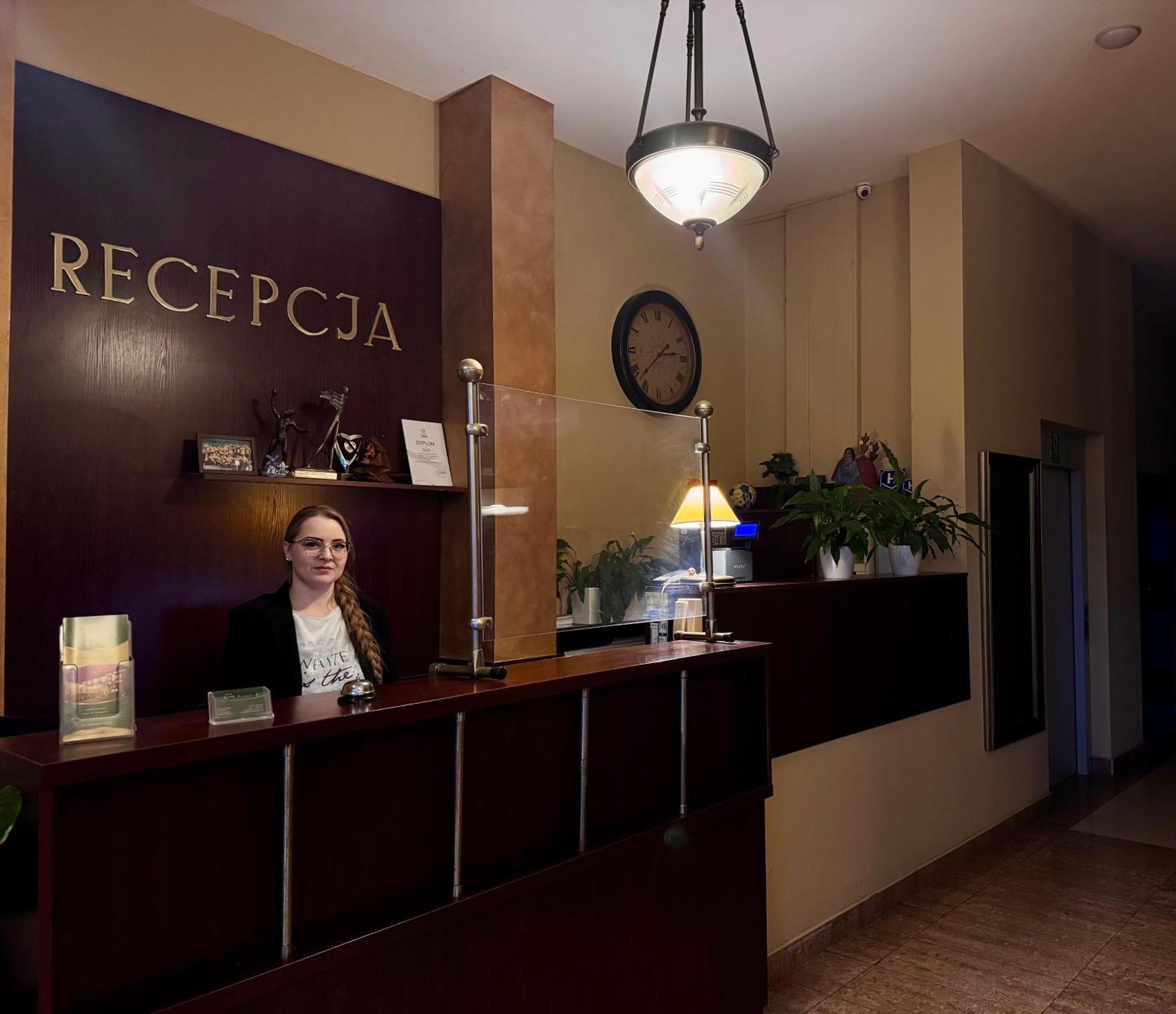 Hotel Kameralny Kielce Dış mekan fotoğraf
